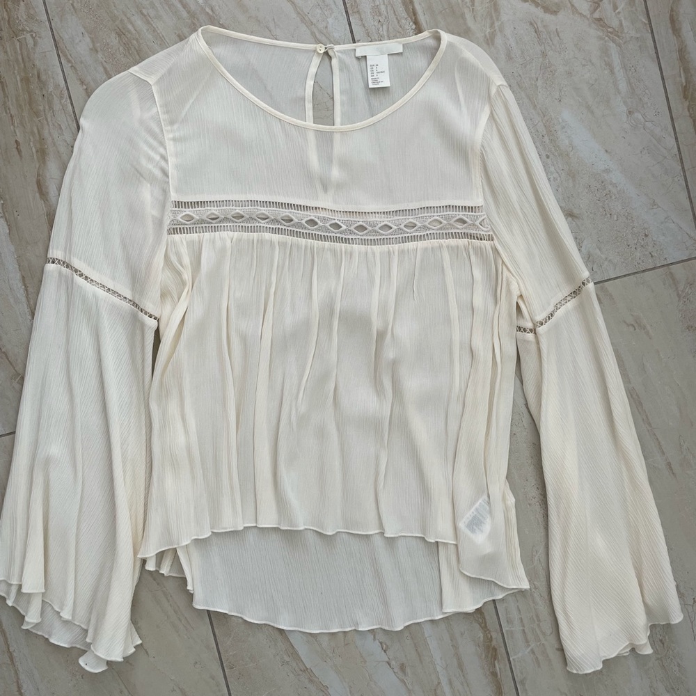 White bohemian flowy top